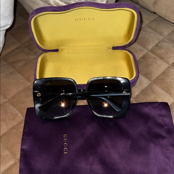 Gucci Black Oversized Sunglasses main image 5
